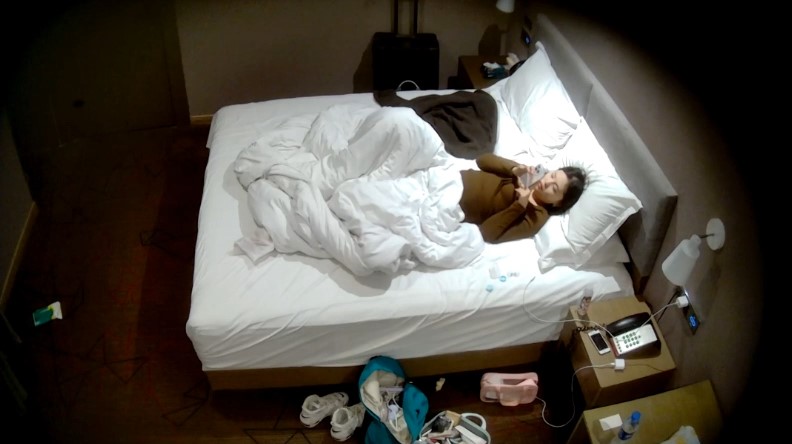 2026-1-15酒店偷拍韵味少妇被相好扑到狠狠干穴-老宋小屋