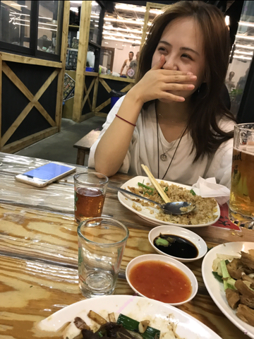 图片[4]-高冷美女吃饭时被朋友偷偷往酒里放了点东西后迷迷糊糊被带到酒店啪啪-老宋小屋