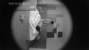图片[2]-新流出大学城附近酒店安防摄像头偷拍大学生情侣开房5小时激情爆操几次给小哥点个赞-老宋小屋