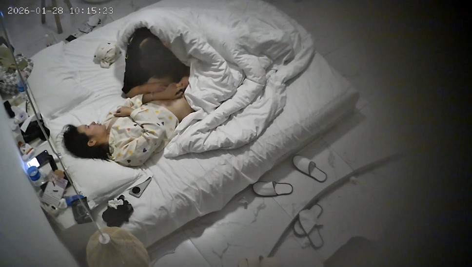 图片[1]-2026-1-28酒店偷拍 翘臀白嫩小少妇被后入打桩-老宋小屋