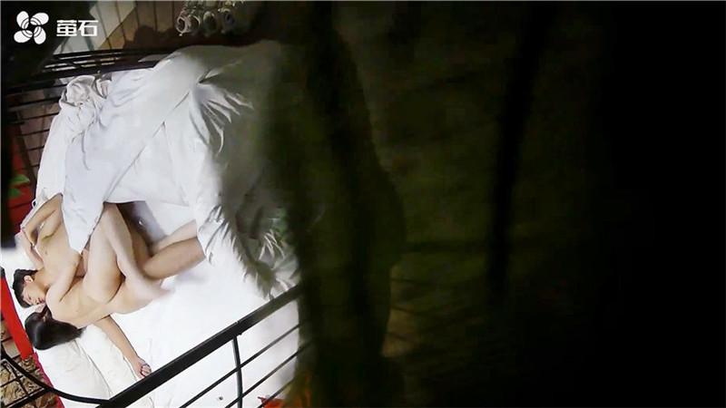 《萤石云破解》小胖哥情趣酒店约炮丰满女友各种姿势连干两炮[MP4/1590MB]-老宋小屋