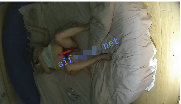 图片[3]-2025-12-7酒店偷拍 美女换上白色丝绸吊带骑在男友身上疯狂摇曳-老宋小屋