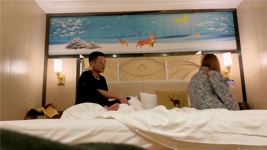 图片[1]-眼镜哥酒店约炮极品身材的漂亮学妹各种姿势爆插完美露脸[MP4/1230MB]-老宋小屋