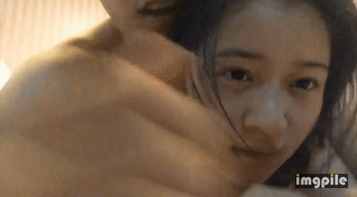 图片[3]-漂亮小女酒店开房操逼坚挺美乳肉感身材主动骑乘猛坐扶着屁股后入爆操表情怼着镜头很享受的样子-老宋小屋