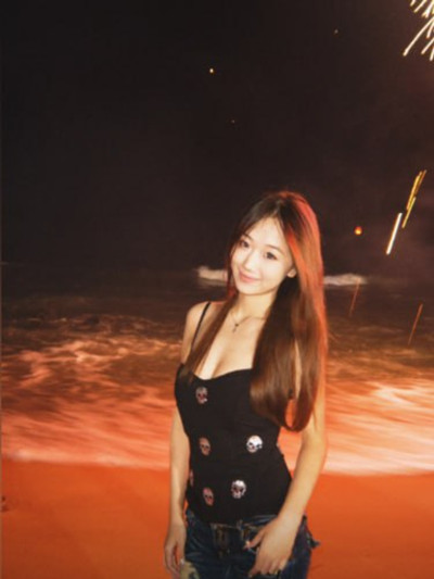 图片[2]-极品风骚人妻叶梓晴与前男友酒店偷情视频曝光❤️跪含巨茎深喉拉丝 无套猛冲蜜穴淫液喷溅 妥妥的反差荡妇！[MP4/252MB]-老宋小屋