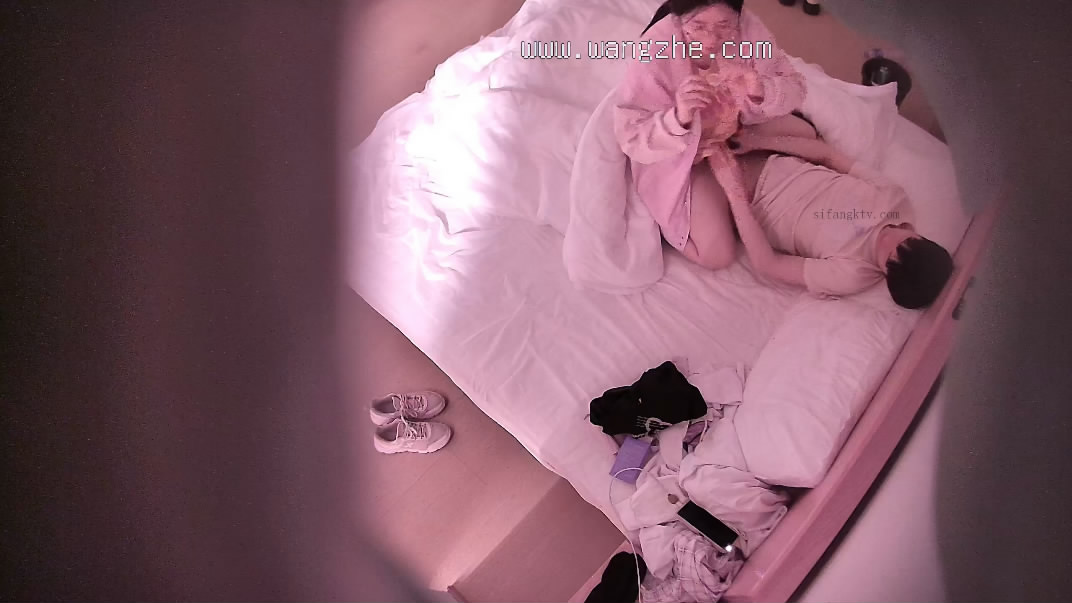 图片[1]-新流出酒店偷拍❤️大学生情侣开房反差婊眼镜欲姐骑屌功夫有一手被男友后入拍屁股[MP4/1361MB]-老宋小屋