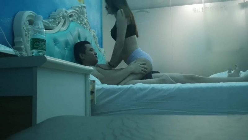 老哥约操良家小骚货情趣酒店操逼 有情调浴缸鸳鸯浴 扶着墙后入 妹子一上一下主动骑坐-老宋小屋