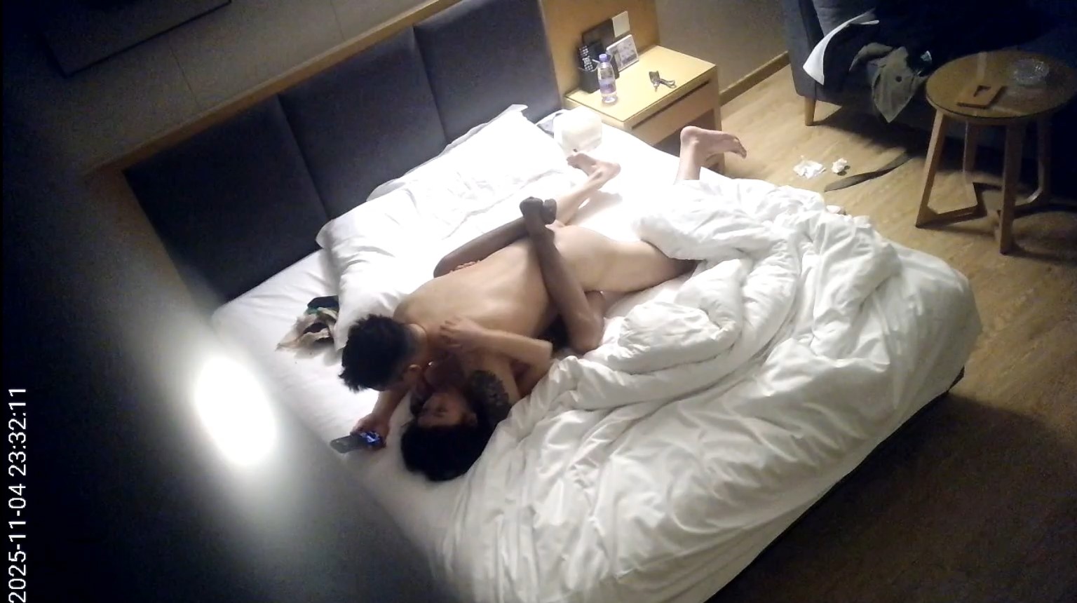 图片[3]-2025-11-4酒店偷拍极品高颜值情趣丁字裤美女被男友各种爆日-老宋小屋