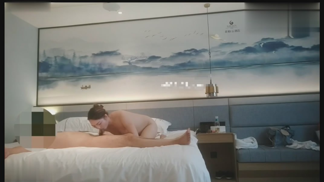 图片[4]-探花大神老王酒店约炮❤️牛仔裤极品兼职四川妹子皮肤白皙逼紧水多呻吟刺激[MP4/538MB]-老宋小屋