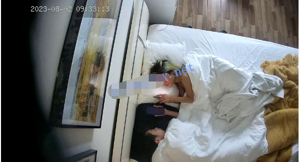 2023-8-2酒店偷拍 黄色短发纹身女和男友大清早赖床打炮-老宋小屋