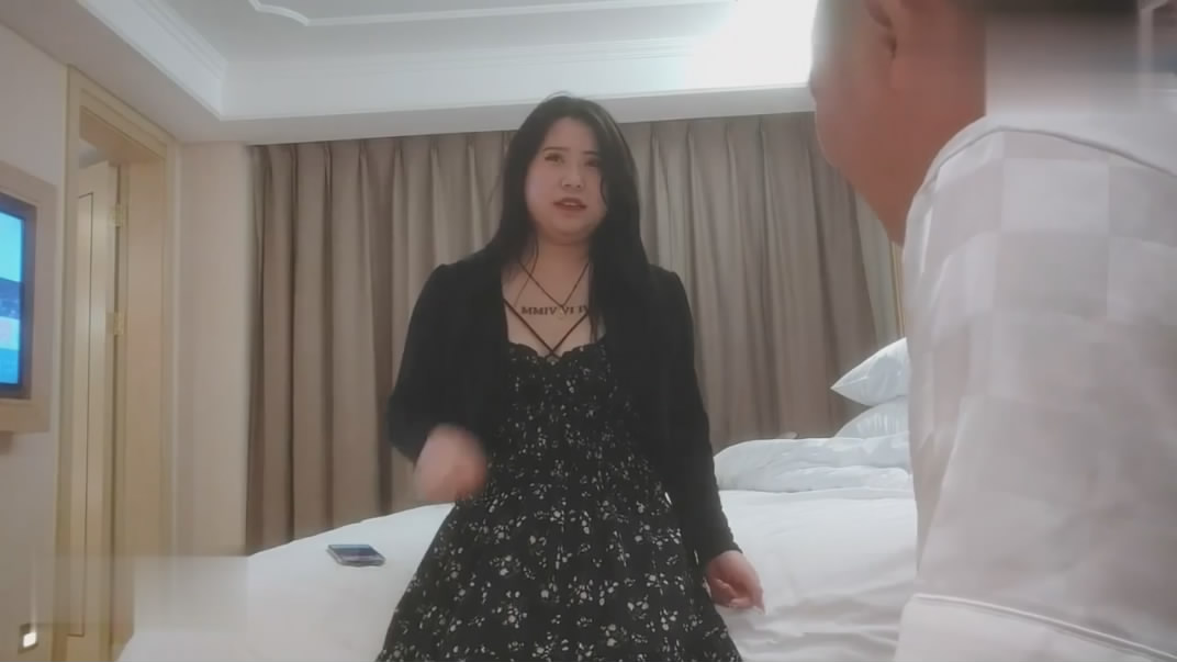 图片[1]-山野探花酒店约炮❤️约聊了一个多月的140斤丰满少妇，寂寞性欲强，爆操出白浆掰穴玩逼-老宋小屋