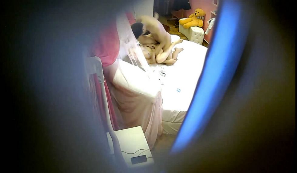 图片[9]-皮肤白皙漂亮的大奶美乳靓妹酒店被只想干她的情人操的胡言乱语-老宋小屋