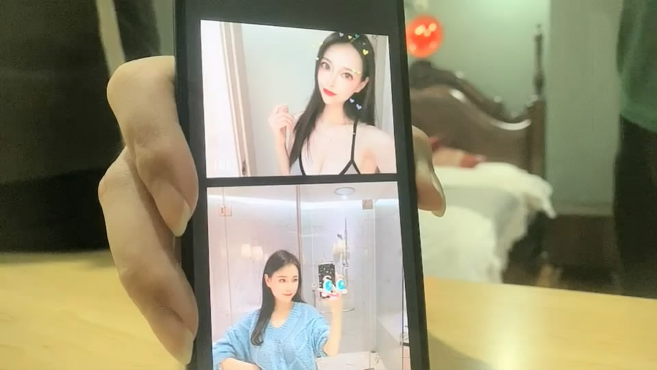 图片[1]-高清录制3位小哥网络选秀高颜值兼职妹酒店啪啪相互配合偷拍-老宋小屋