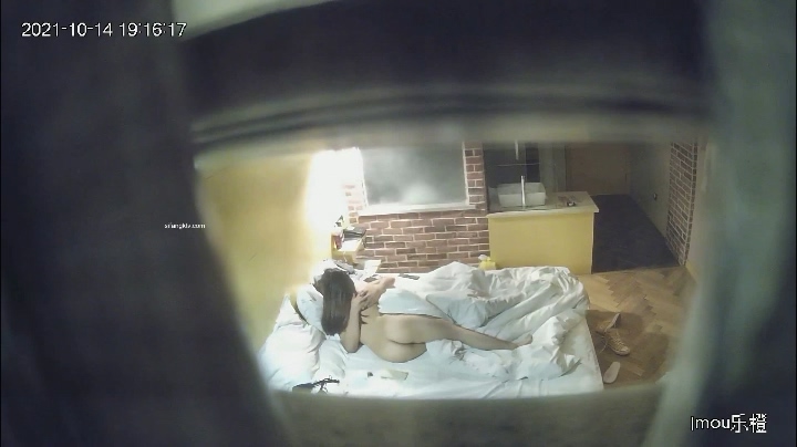 图片[2]-[乐橙摄像头]酒店偷拍 热恋期情侣开房，2天3炮，温婉缠绵，激情浪叫-老宋小屋