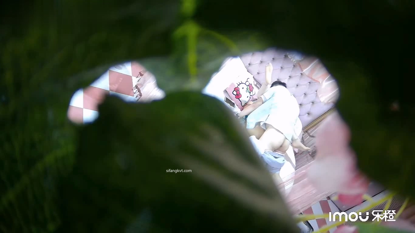 图片[3]-高校附近情趣酒店偷拍大学生情侣下课换上JK制服就迫不及待开房打炮-老宋小屋