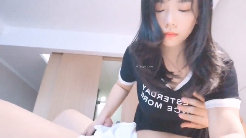 清纯颜值大奶女高小妹✅放学被金主爸爸带到酒店玩弄，现在的小学妹都是吃什么身材长大的 一对小白兔晃动的要眼晕了[MP4/1.15GB]-老宋小屋