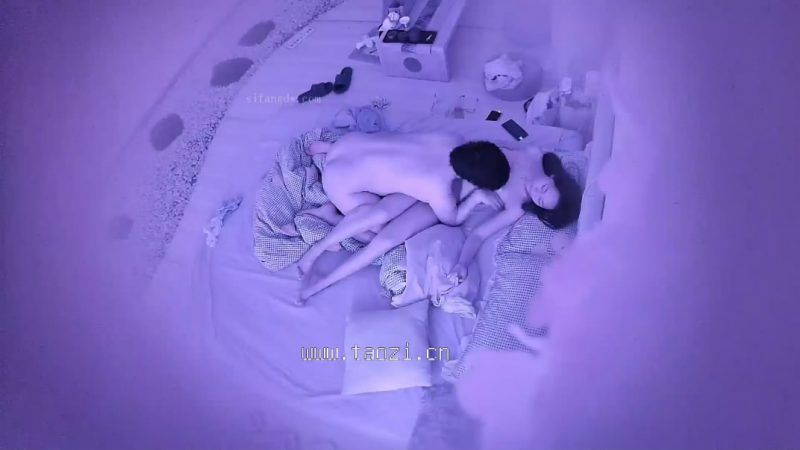 流出酒店偷拍??大学生情侣开房极品校花爱上我男主长得略屌丝干的校花直喊“轻点~轻点[MP4/615MB]-老宋小屋