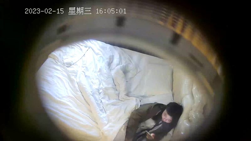 2023-02-15【安防酒店摄像头】妹子千里迢迢而至为了给男友解渴-老宋小屋