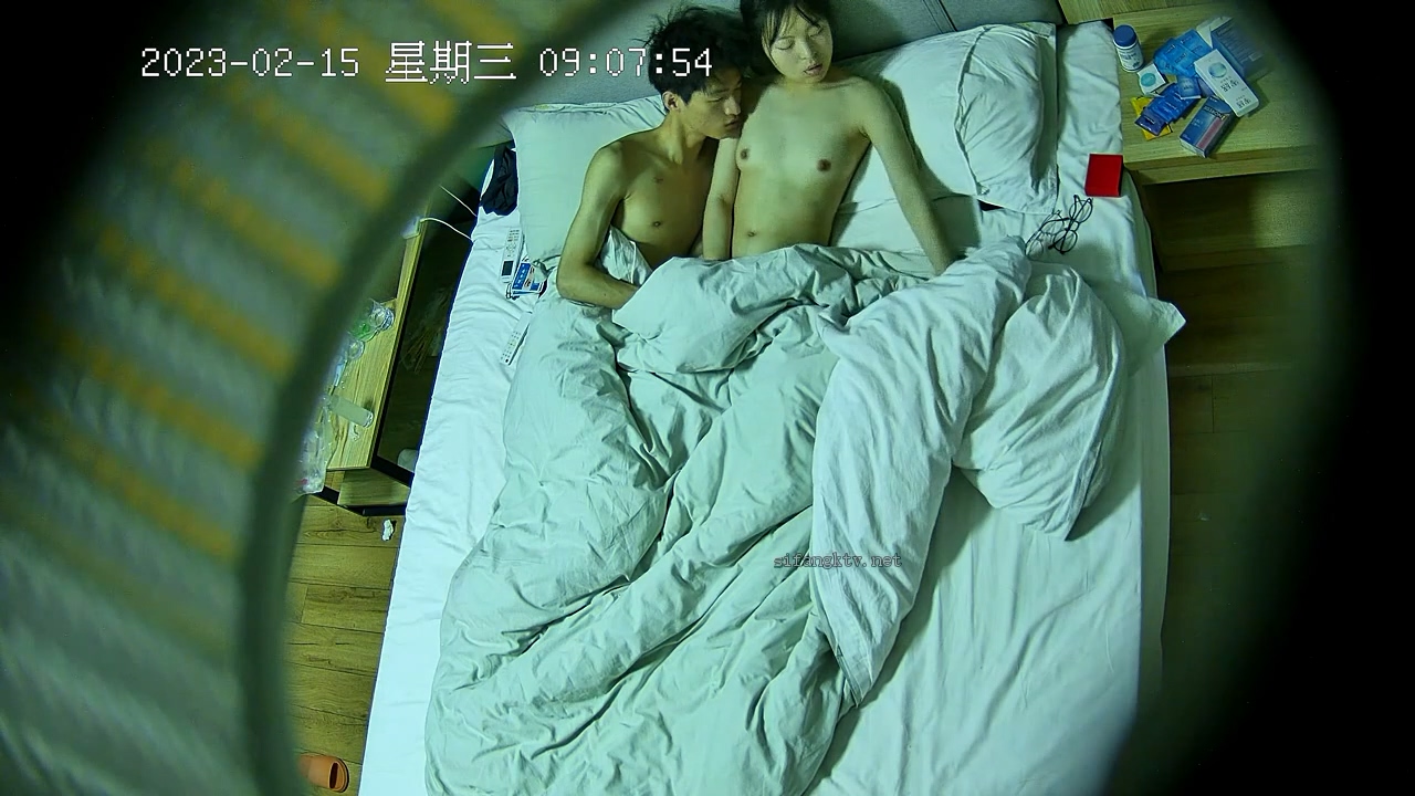 图片[3]-情人节酒店实录 年轻人节日狂草，避孕套弄一地-老宋小屋