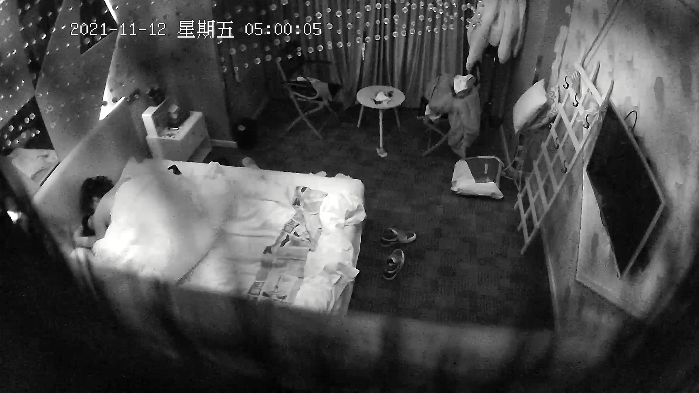 图片[3]-11-1酒店偷拍 烫头小哥操极品大奶，叫声很诱惑人-老宋小屋