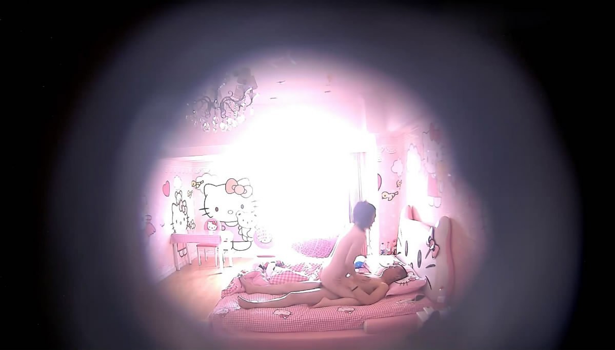 图片[4]-稀缺粉色哈喽Kitty主题酒店偷拍劳改犯模样大哥和女炮友白天开房激情用手机探测摄像头-老宋小屋