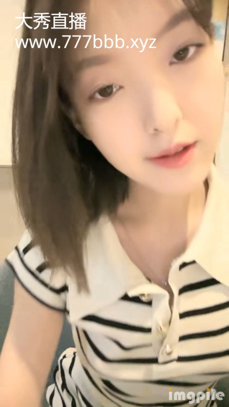 04年艺校妹妹！短发甜美颜值超顶！换上透视情趣装，酒店独自诱惑，翘起美臀扒开，骚逼手指扣弄-老宋小屋