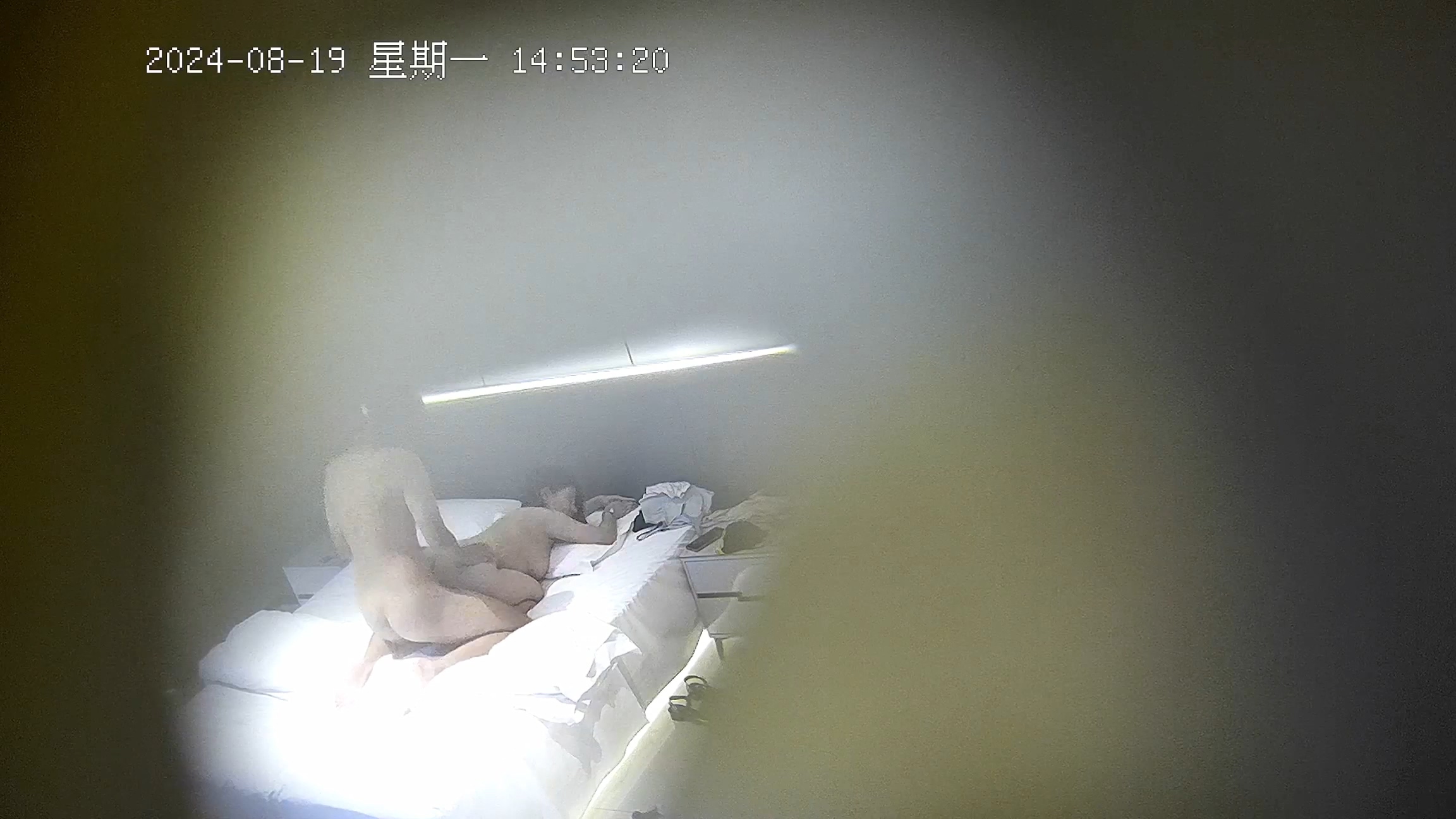 图片[4]-2024-08-19酒店偷拍 气质丰满型少妇，和小哥哥翘班出来急急忙忙打一炮，姿势多变床上功夫强-老宋小屋