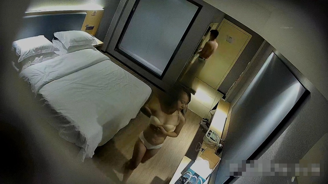 图片[2]-酒店实录 壮硕男遇上极品旗袍气质黑长直狂干三场-老宋小屋