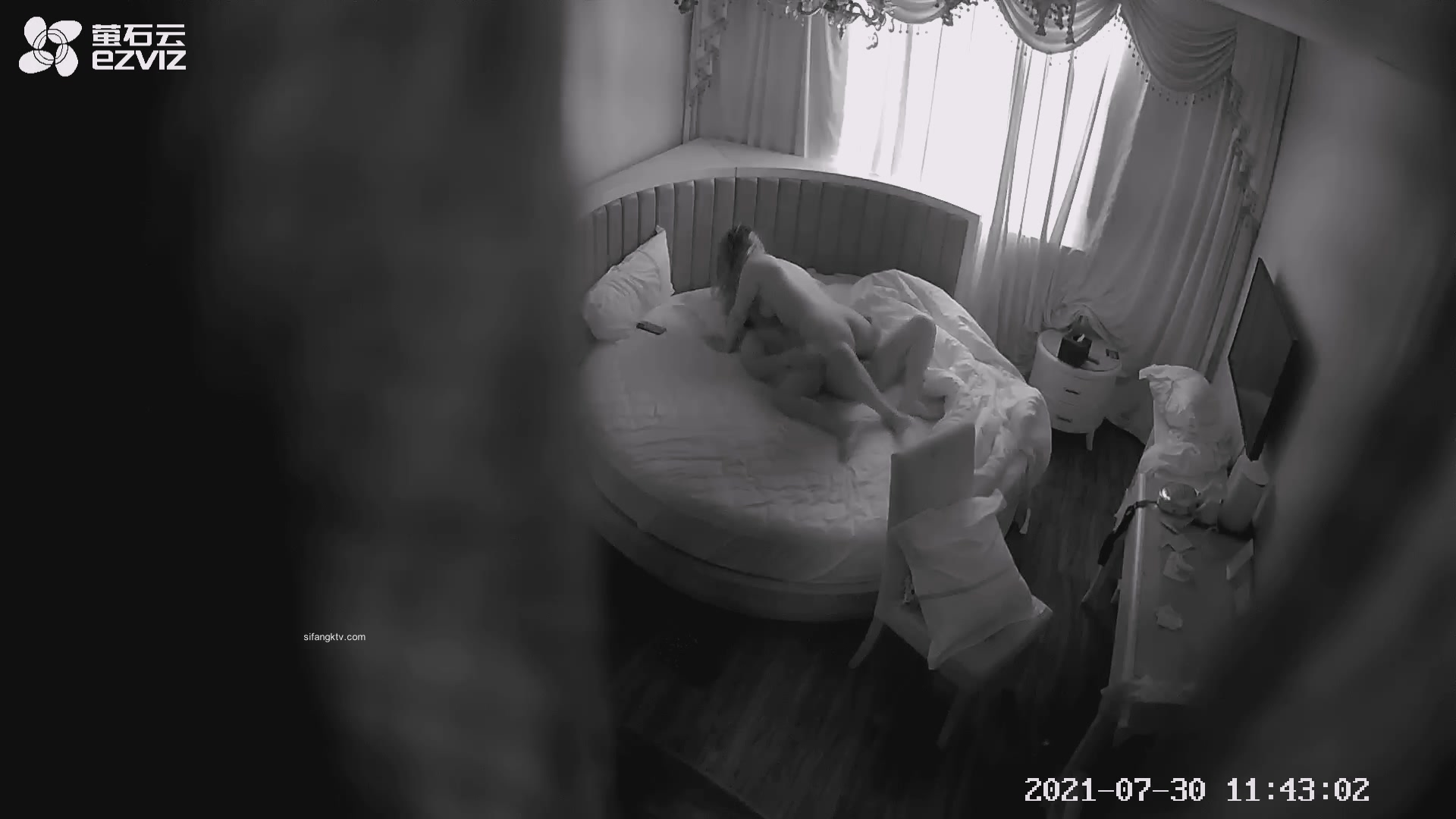 图片[4]-7-30萤石云酒店偷拍 学生情侣睡到自然醒来一发晨炮，无套内射微胖女友-老宋小屋