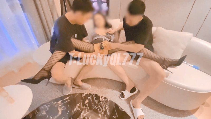 顶级气质尤物御姐女神『LuckyQL777』酒店调教 围观一下娇妻是如何被单男爆操的 满嘴淫语呻吟不断-老宋小屋