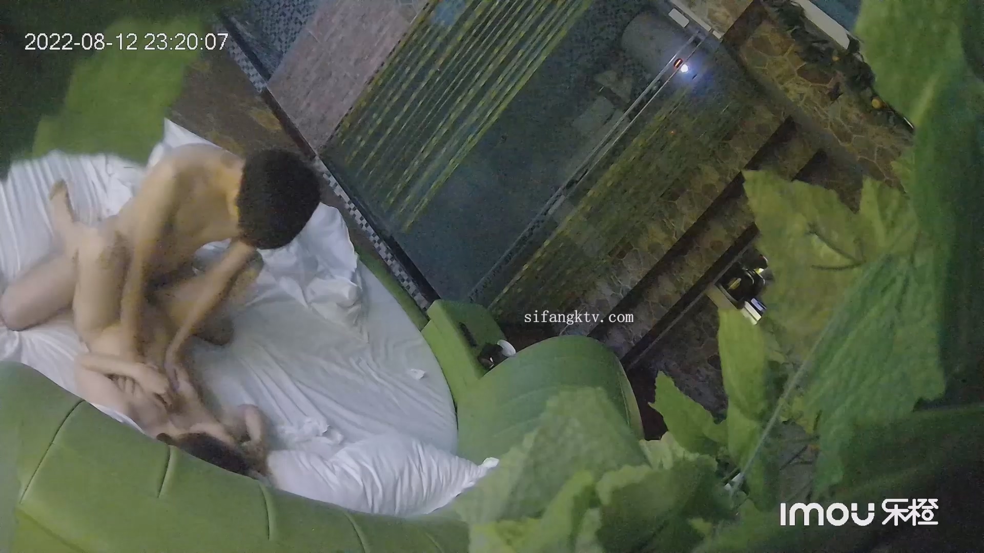 图片[4]-8月乐橙酒店偷拍年轻大屌小哥各种姿势草到女友表情疼苦受不了呻吟-老宋小屋