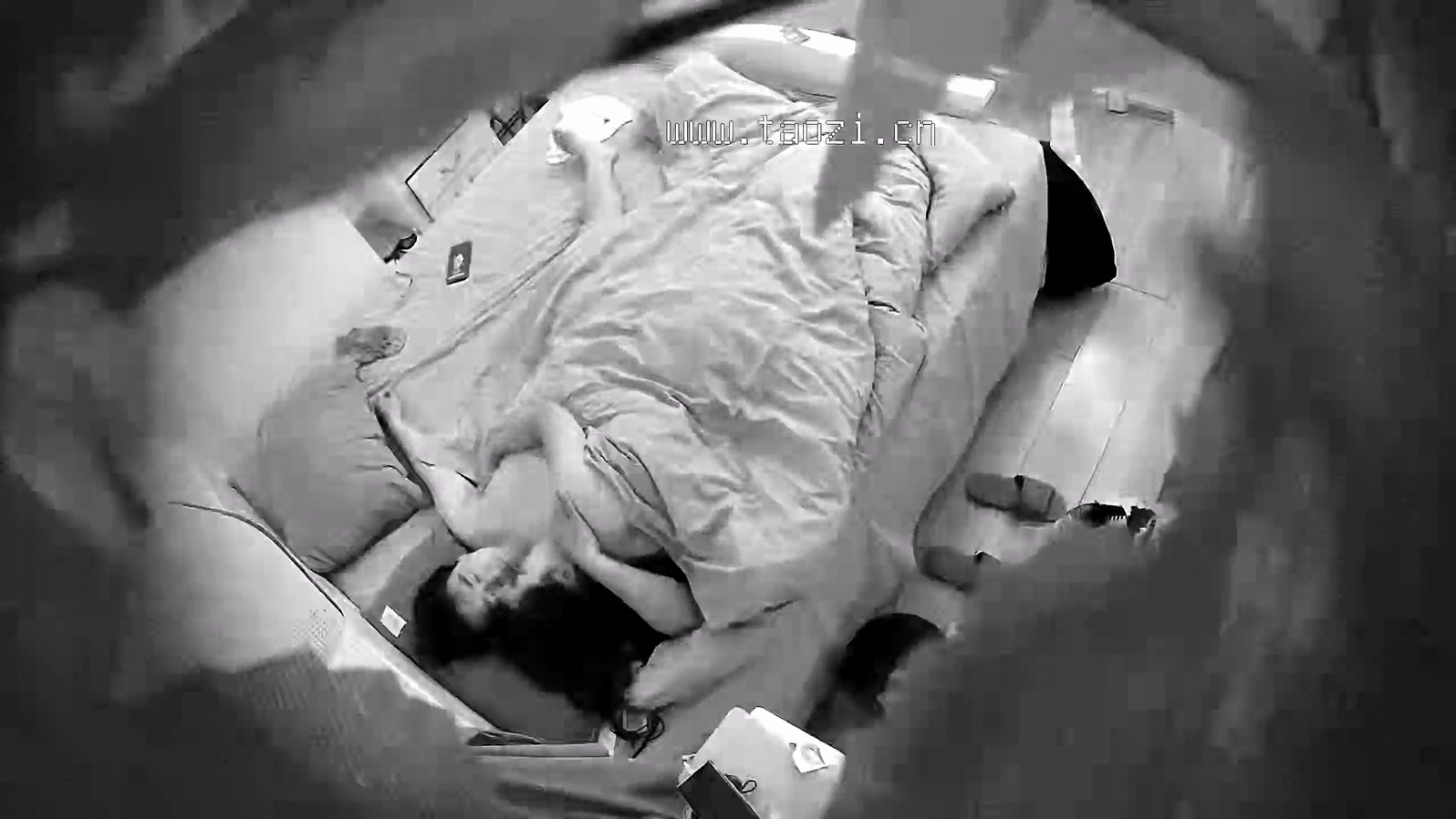 图片[4]-酒店偷拍 碎花长裙美女长途火车见男友少不了开房激情啪啪-老宋小屋