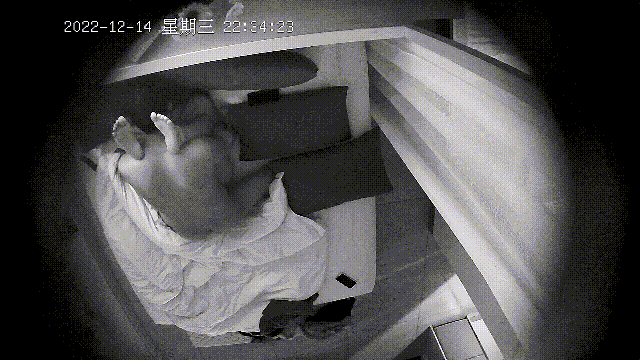 图片[5]-⚫️⚫️酒店针孔夜视真实偸拍情侣啪啪全过程，反差长发美女很主动，亮点是哭腔呻吟声，还说好深好深顶到里面了，听声就能要你硬-老宋小屋