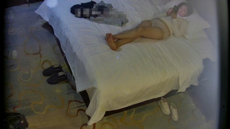 酒店实录 风韵犹存的少妇刚到酒店就做好挨啪准备-老宋小屋