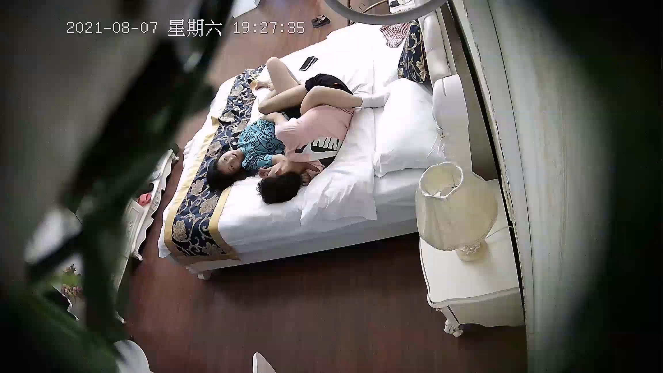 图片[1]-8-7酒店偷拍新房型 大学生入住俊男美女激情，插而不射，操逼最高境界-老宋小屋