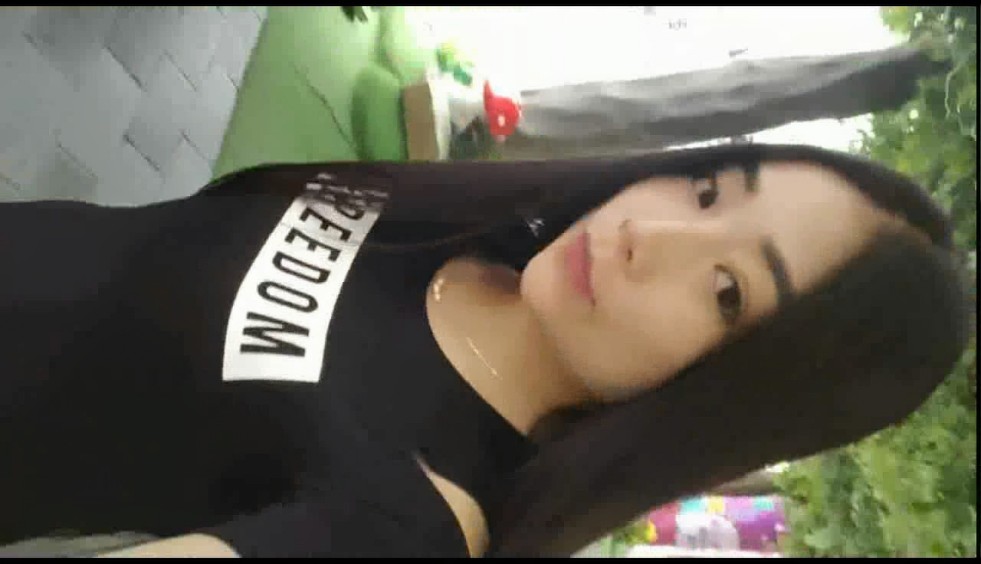 图片[1]-美女第一次和男友酒店开房,腼腆害羞,想要又不好意思说,逼逼淫水泛滥被男的狠狠抽插-老宋小屋