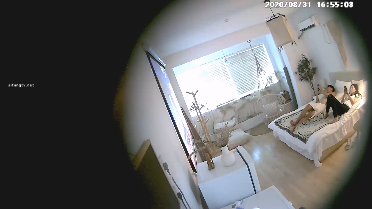 图片[1]-8-31经典酒店偷拍 青春学生情侣，激情热吻脱光光开操，爽歪歪-老宋小屋