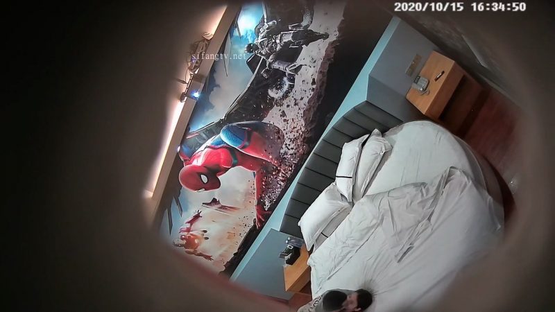 10-15经典酒店偷拍 健壮男友床上暴操气质女生，主动口交坐上去摇-老宋小屋