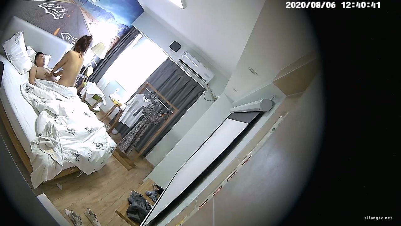 图片[1]-8-6经典酒店偷拍 恩爱夫妻开房，老婆喜欢女上位，多次高潮爽叫-老宋小屋