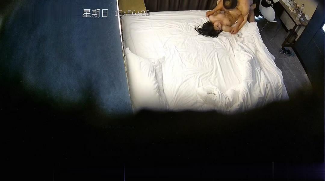 图片[5]-安防酒店偷拍精品❤️心痛傲娇大小姐 在猥琐大叔胯下承欢开始内裤一直不肯脱[MP4/671MB]-老宋小屋