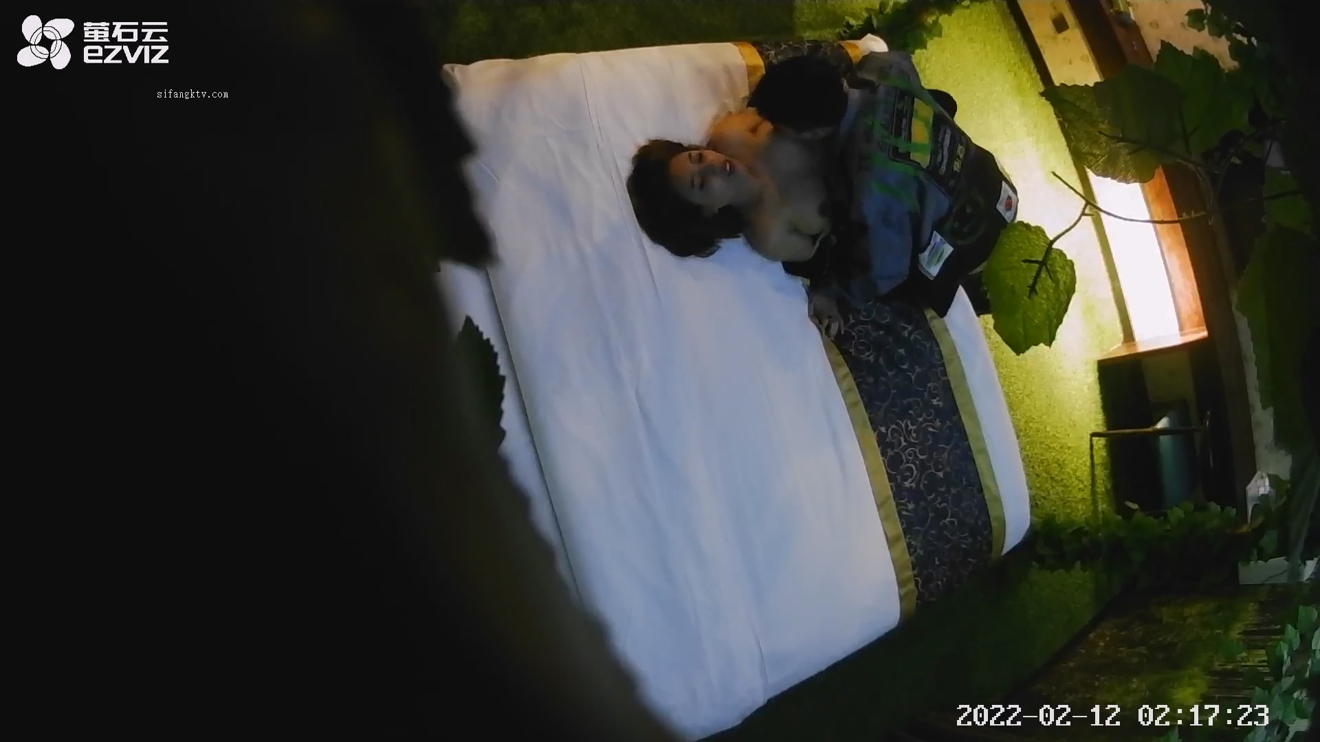 图片[1]-2-12萤石云酒店偷拍 大奶靓妹与男友提前过节 激情缠绵40分钟，最后被射的满屁股都是-老宋小屋