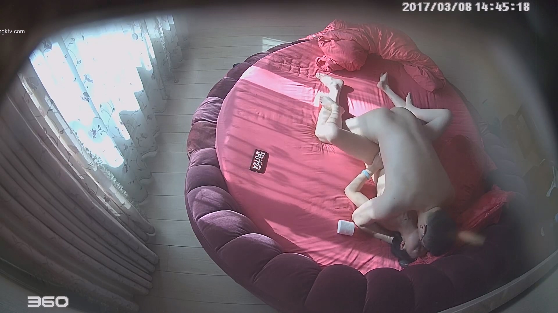 图片[3]-经典酒店偷拍 毛毛虫圆床房上帝视角偷窥多对极品男女啪啪-老宋小屋