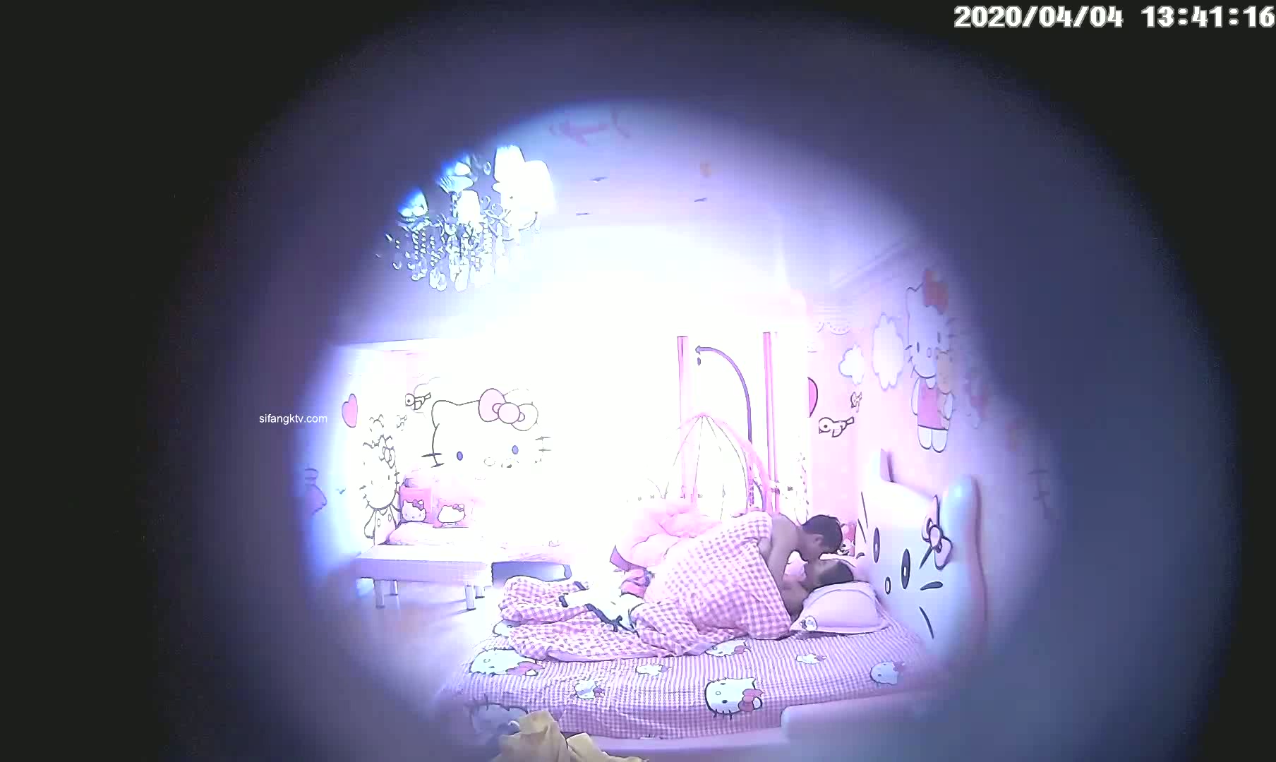 图片[1]-4-4经典酒店偷拍 情侣钟点房里激情性爱，小伙时间挺久给女友操疼了-老宋小屋