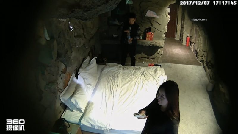 12-7经典酒店偷拍 情人约会分外激情，风情少妇 吃鸡硬邦邦女上位几分钟缴械-老宋小屋