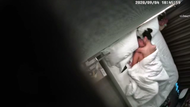 图片[2]-9-3经典酒店开房 眼镜学妹受不了舔逼，主动求男友快点插入-老宋小屋