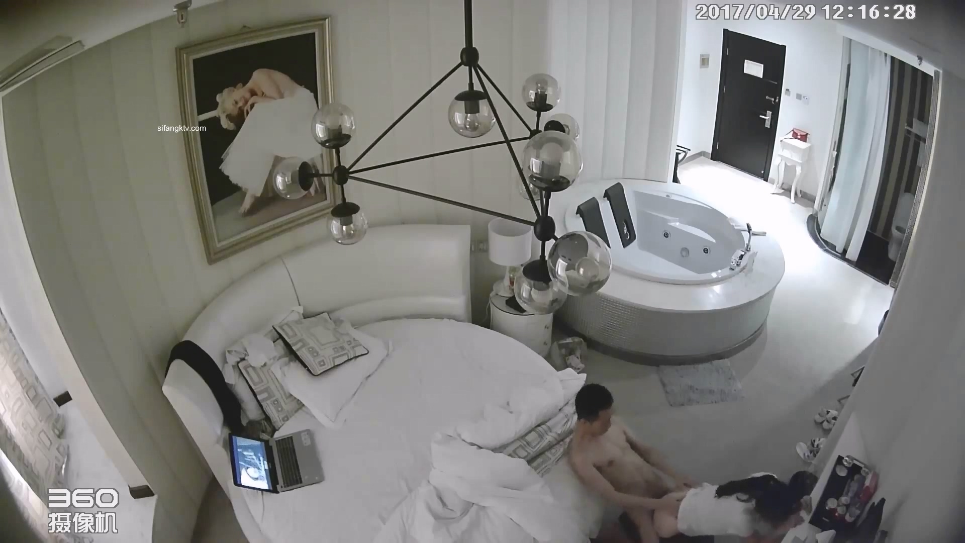 图片[2]-未流出4-29经典酒店偷拍 三对恋人开房，环肥燕瘦激情无限，跪在地上吃鸡后入啪啪-老宋小屋