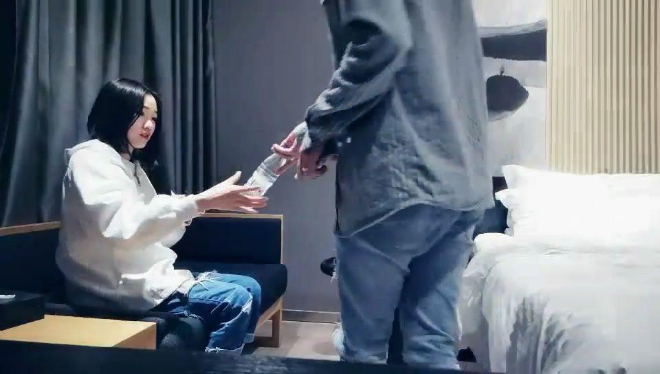 图片[2]-水嫩性感的高颜值小美女酒店援交客户-老宋小屋