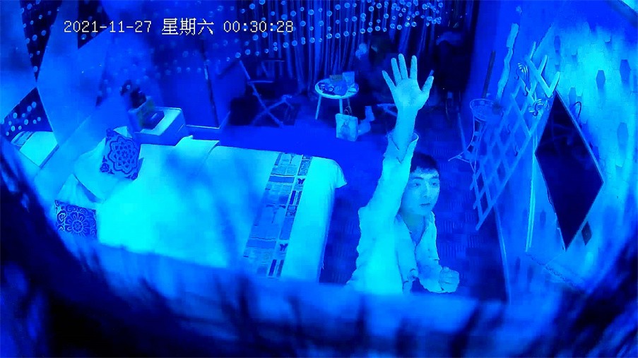 图片[2]-最新解密安防酒店摄像头破产王思聪玩情趣酒店被拍？披肩长发极品身材网红的主动骑乘玩的很嗨-老宋小屋