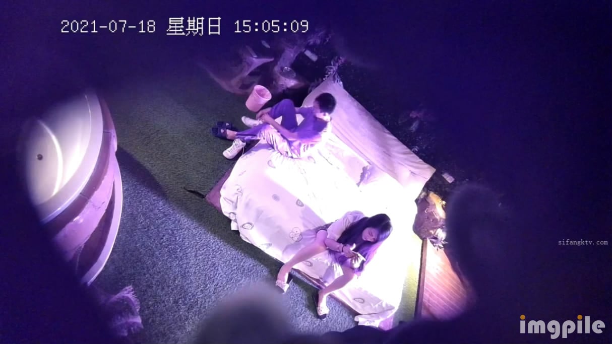 图片[4]-新流出情趣酒店树林房偷拍星期天休息约漂亮女网友见面开房对白清晰-老宋小屋