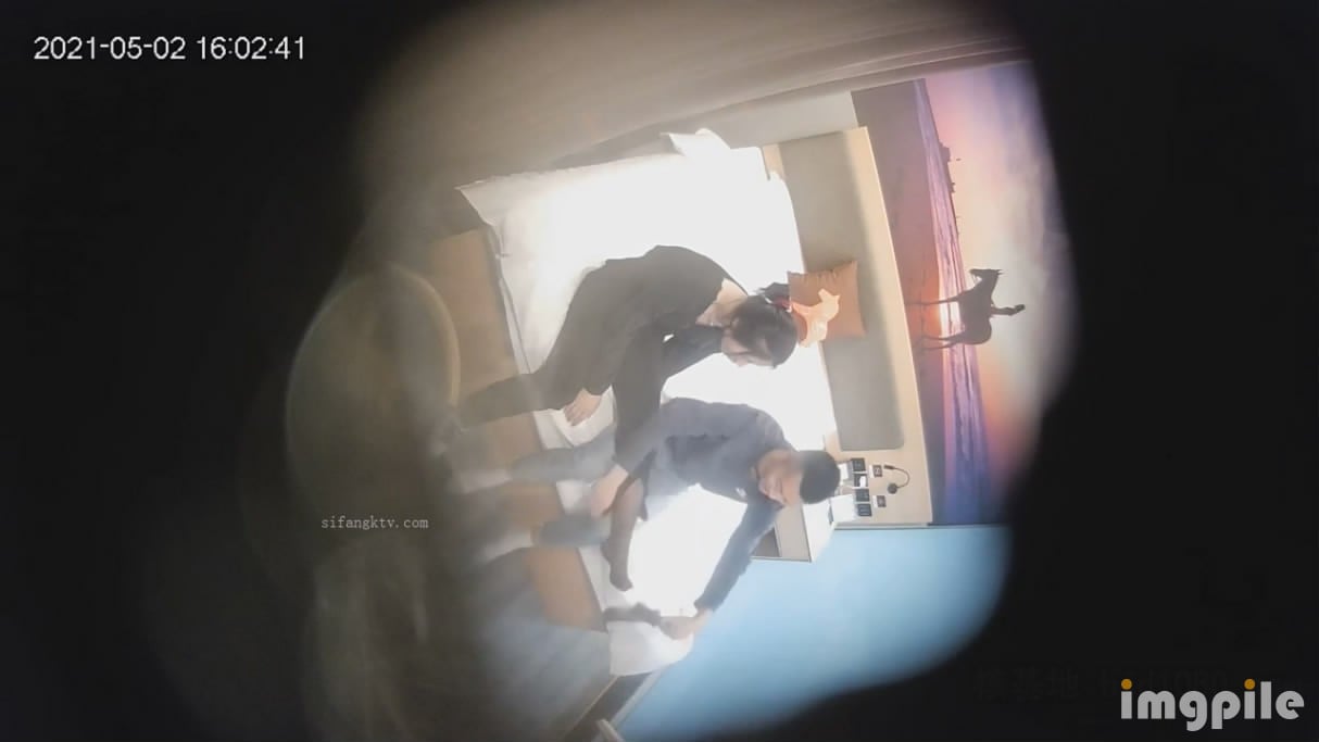 图片[10]-2021五月流出稀有台酒店摄像头偷拍年轻小哥和苗条身材女友下午开房激情啪啪-老宋小屋